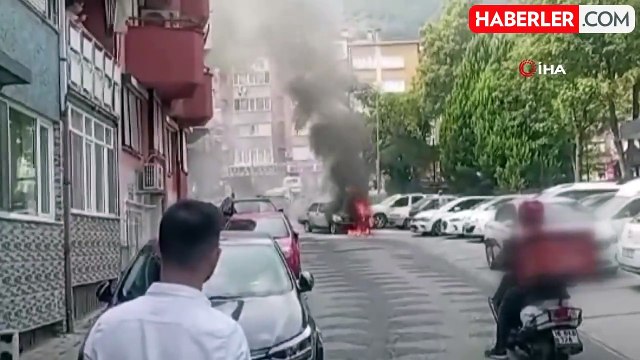 Tofaş Otomobil Alevlere Teslim Oldu, LPG Tankı Patladı