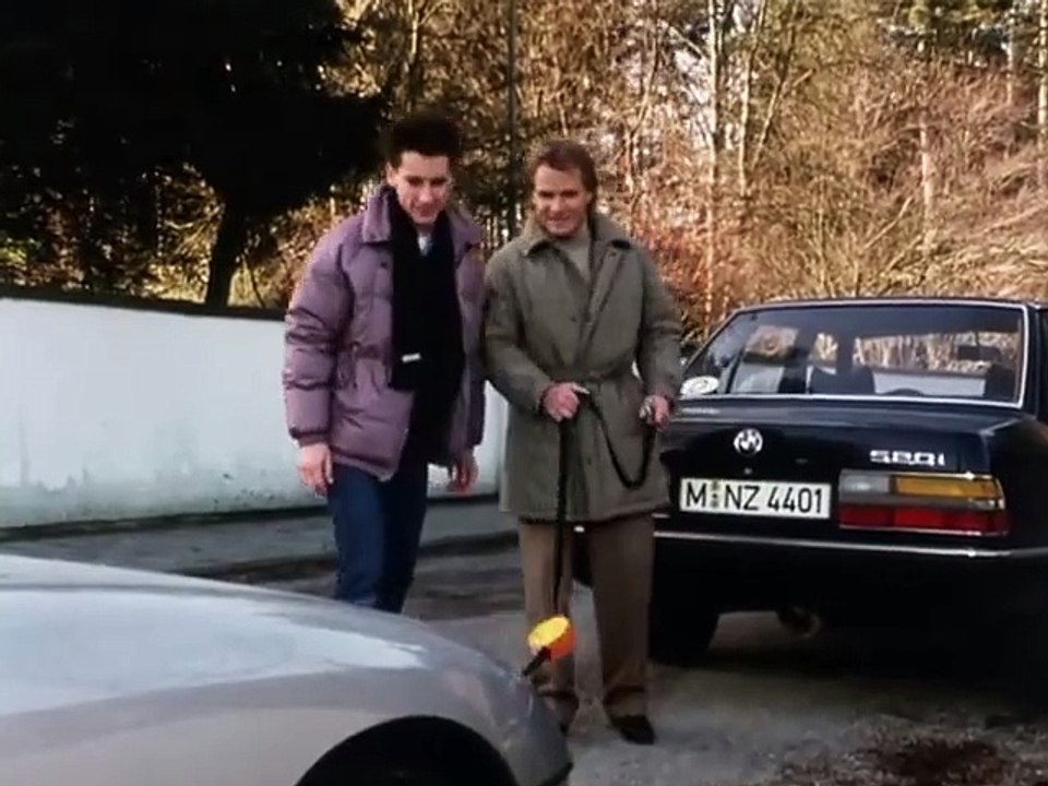 Derrick  S08E01 - Attentat Auf Derrick
