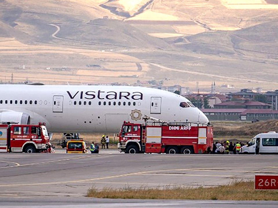 Bombendrohung auf Klopapier: Flugzeug muss umgeleitet werden