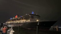 Timelapse of Cunard’s flagship liner Queen Mary 2 leaving city
