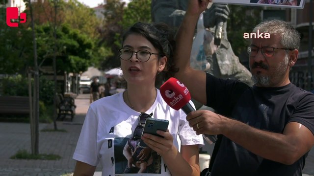 Depremzede Döne Kaya'nın adalet nöbeti 17. haftasında: 'Çınar'ım için, Narin için adalet istiyoruz'