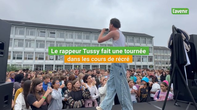 Le rappeur Tussy apporte la bonne parole dans les écoles