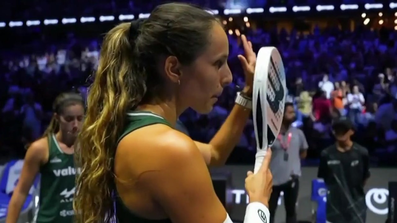 الثنائي الإسباني المكون من جيما ترياي وكلاوديا فيرنانديث يتوج بلقب بطولة مدريد بريميير بادل