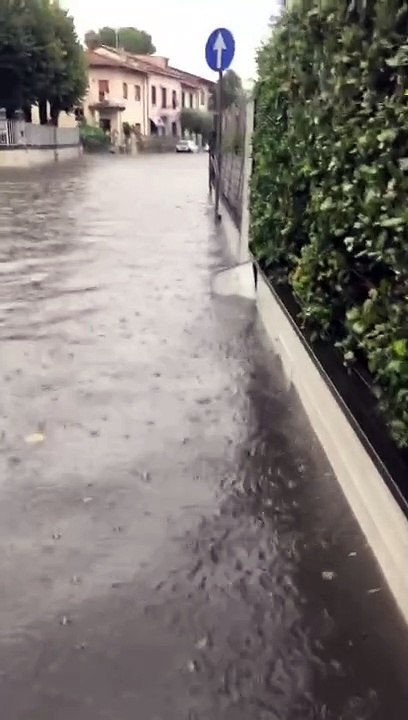 Campi Bisenzio allagata, via Tosca Fiesoli sott'acqua