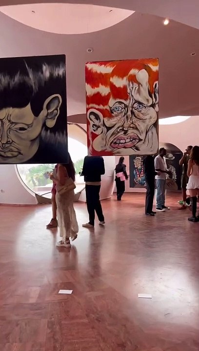 Un projet qui lui "tient à coeur" comme le révélait la jeune femme qui a étudié l'histoire de l'art et les sciences politiques à Londres sur Instagram Vittoria de Savoie, Instagram