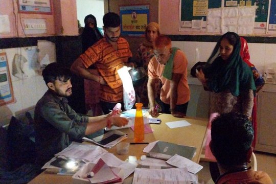 sawaimadhopur news यहां अस्पताल में नहीं सुधर रहे हालात, साढ़े चार घंटे छाया रहा अंधेरा