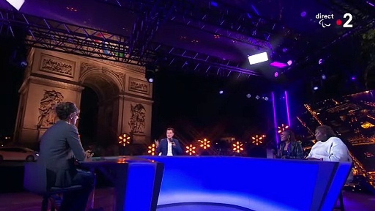 JO Paris 2024 : Laurent Luyat fond en larmes sur France 2