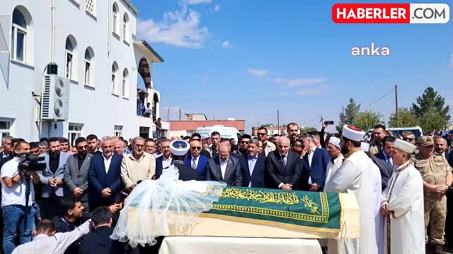 8 yaşındaki Narin Güran'ın cenazesi toprağa verildi