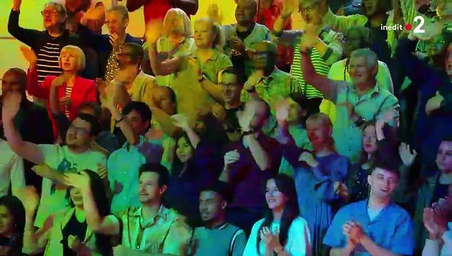 Regardez les débuts de Cyril Féraud ce midi aux commandes du jeu quotidien Tout le monde veut prendre sa place sur France 2 - VIDEO