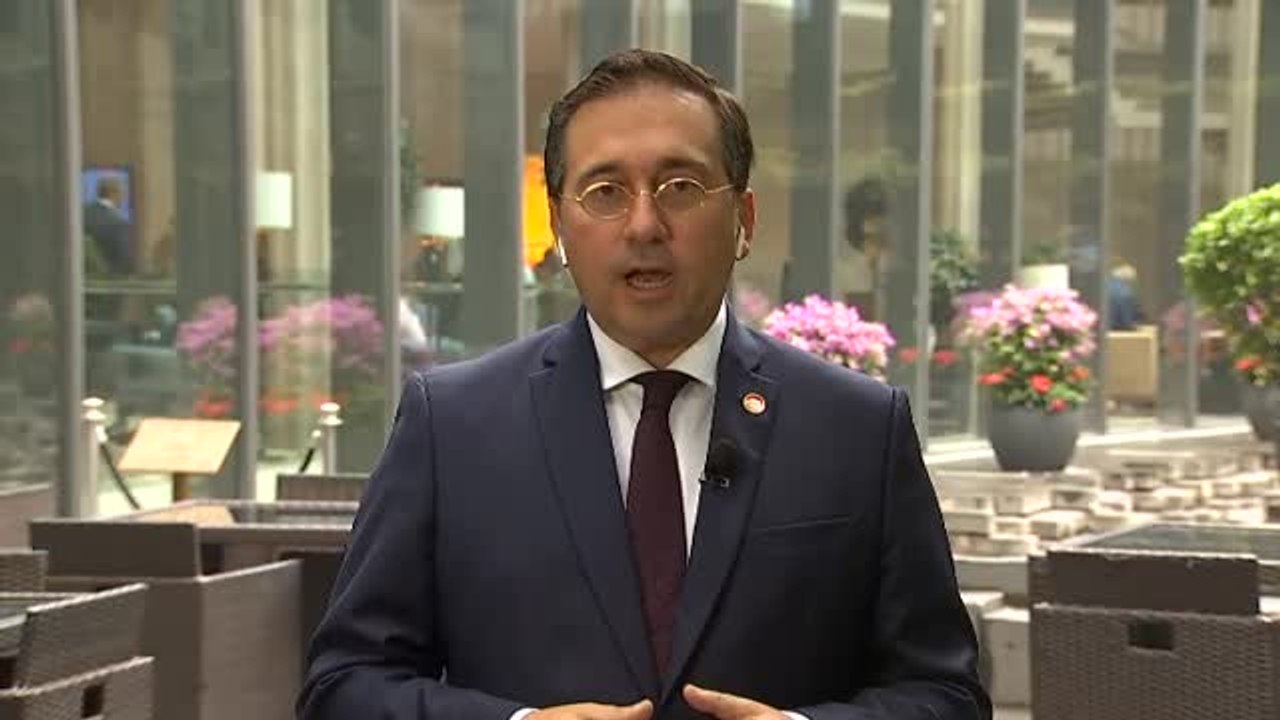 Albares niega cualquier "contrapartida" o "negociación política" en la salida de Edmundo González