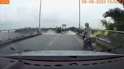 Se derrumba un puente cuando iban a atravesarlo y se salvan de milagro