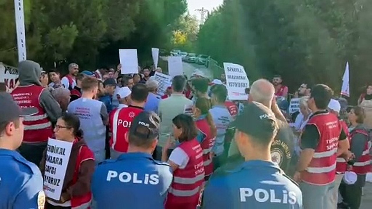 Eylem Yapan Polonez İşçilerine, Emniyet Müdüründen Tehdit!