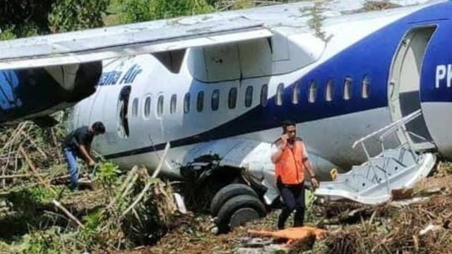 Uçak pistten çıktı, yolcular yaralandı