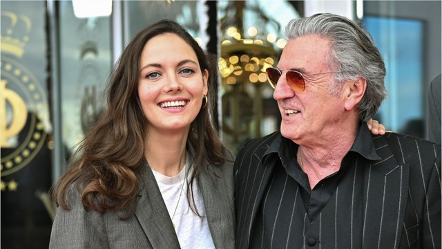 GALA VIDEO - Daniel Auteuil se confie sur sa fille Nelly, qu’il a eue avec Emmanuelle Béart : “Je n'avais qu'une peur…”