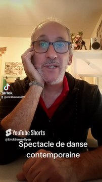 Spectacle de danse contemporaine.