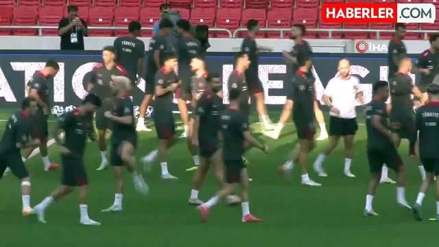 Fenerbahçe'ye sakatlık şoku! Çağlar Söyüncü Milli takım kadrosundan çıkarıldı