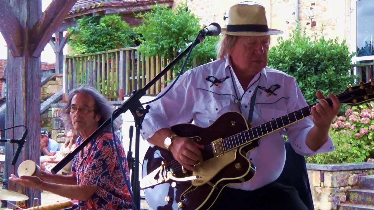 Besame Mucho by Romantic Journey