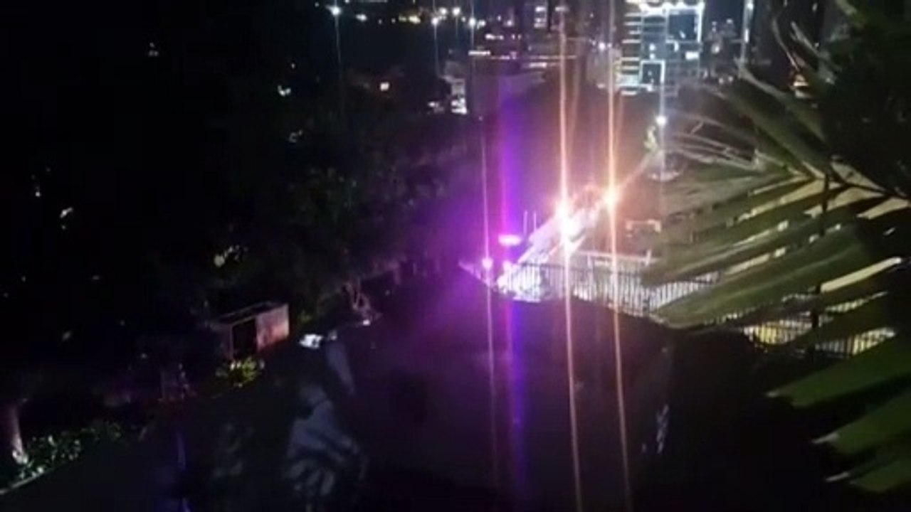 Omar González: "Hay decenas de efectivos de cuerpos de seguridad del Estado rodeando la Embajada"