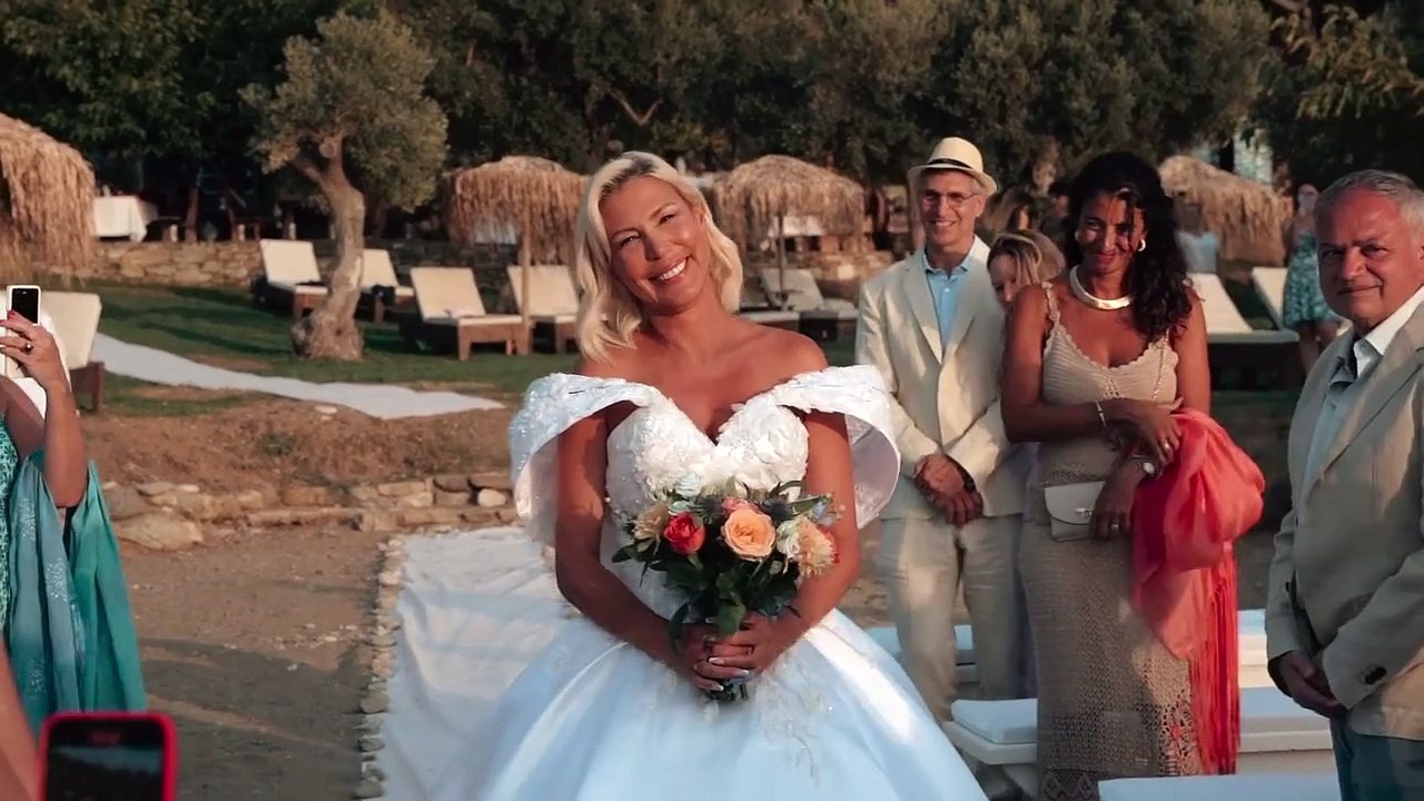 El video del emocionante casamiento de Celina Rucci y Federico Girardi en Grecia