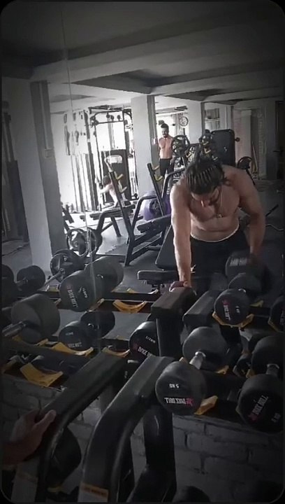 One arm dumbbell rows motivation