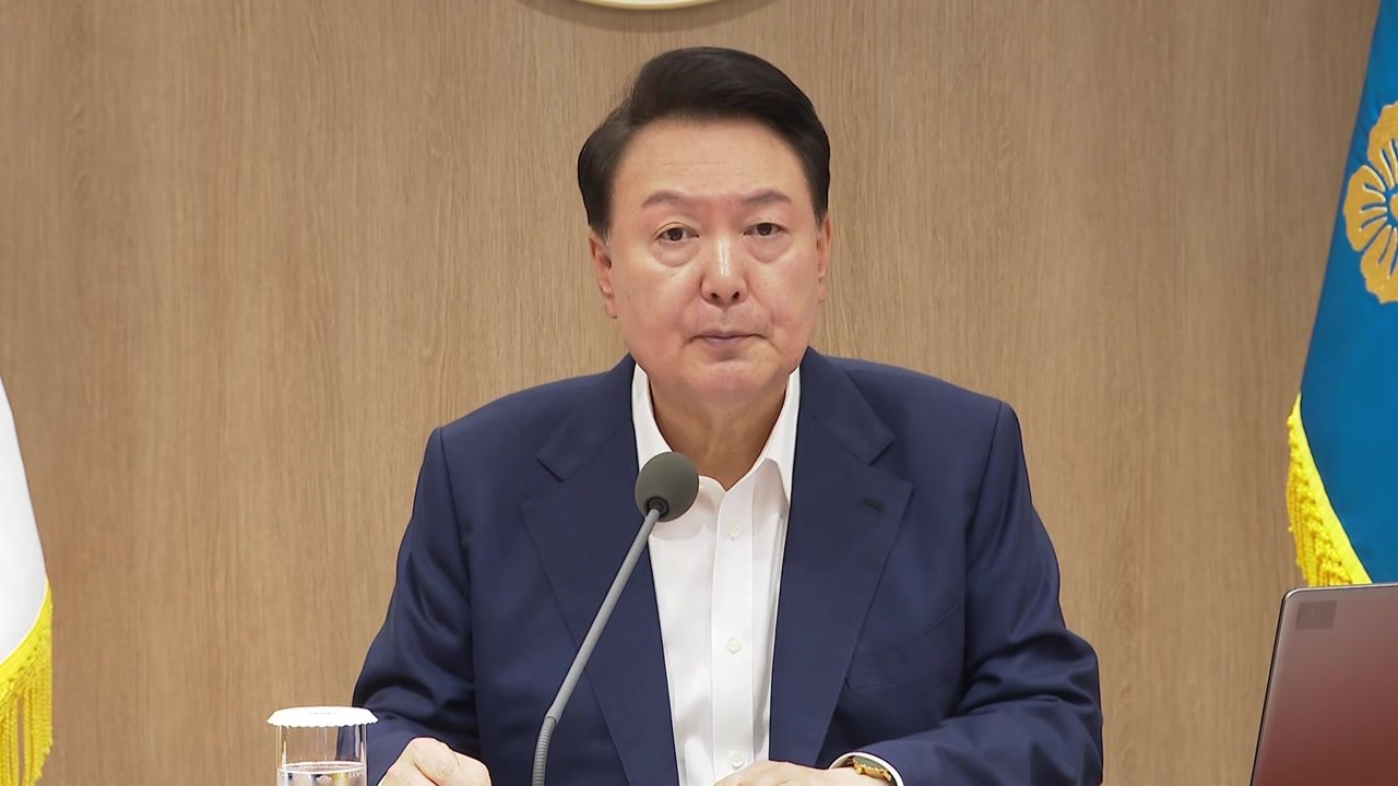 윤 "응급의료 국민 걱정...연휴 차질 없도록 할 것" / YTN