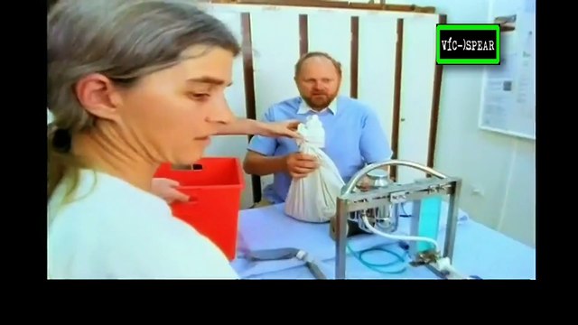 Al Cuidado de la Naturaleza: Geoff y el Ornitorrinco- Documental (1995) - Español Latino