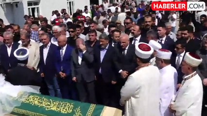 Ünlü isimlerden, Narin'in tabutuna gelinlik örtülmesine tepki: Gelinlik değil önlük konulmalı