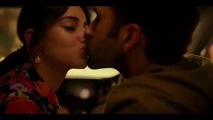 Watch Ananya Pandey's Romantic Kiss Scene in 'Call Me Bae' 💖