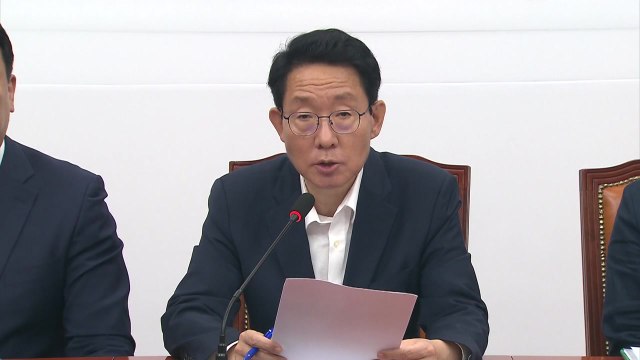 밥쌀 재배면적 2만㏊ 격리...암소 만 마리 추가 감축 / YTN