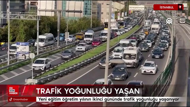 İstanbul'da yeni eğitim öğretim yılının ikinci gününde trafik yoğunluğu oluştu