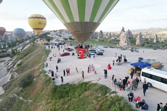 Kapadokya’ya turist aktı: 8 ayda 3 milyon turist!