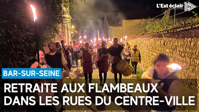 À la lueur des flambeaux dans les rues de Bar-sur-Seine