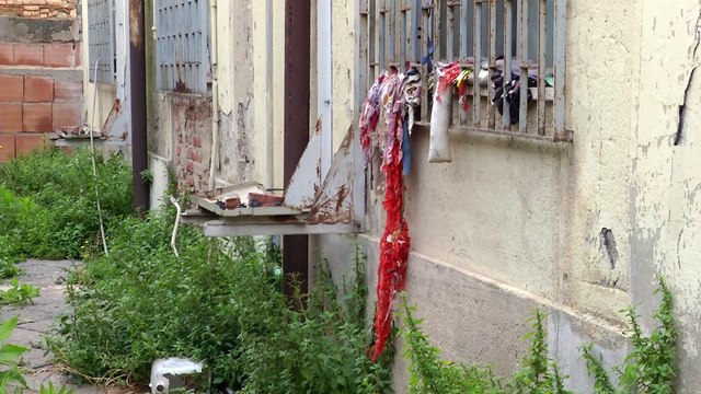 EX MACELLO, SCATTA L'OPERAZIONE PULIZIA DELLE AREE ESTERNE