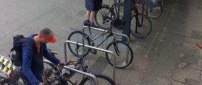 Brazen thief steals bike from outside supermarket