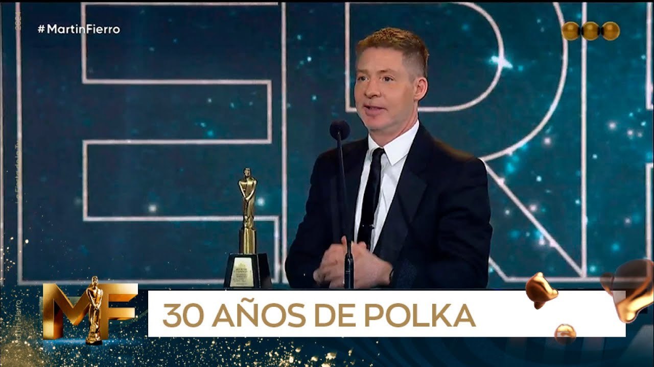 "Faltan la ficción": Suar recibió el Martín Fierro homenaje a los 30 años de Polka