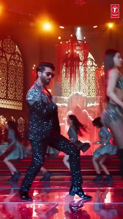 Groove_on_#teribaatonmeinaisauljhajiya_Title_Track._#shahidkapoor_#kritisanon_#shorts(720p)