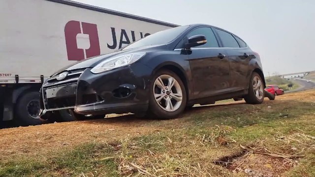 Homem fica ferido após saída de pista na BR-277, em Cascavel