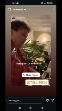 il nonno beve nonostante la nonna non vuole