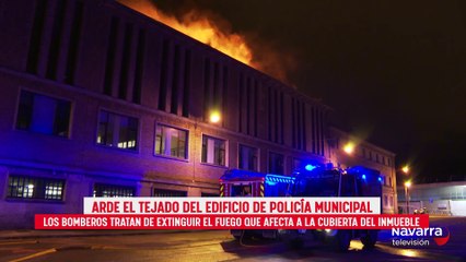 Incendio en el tejado del edificio de Policía Municipal