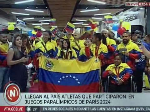 Atletas arriban a Venezuela luego de su participación en los Juegos Paralímpicos de Paris 2024