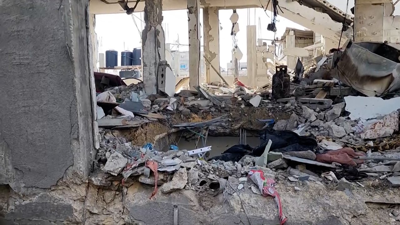 دمار وشهداء بقصف إسرائيلي على منزلين شرقي مدينة رفح