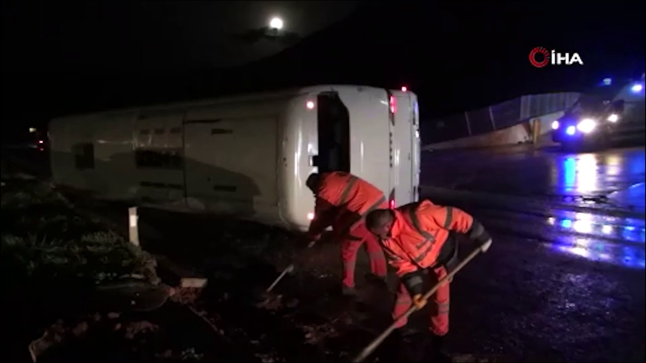 Akkuyu Nükleer Santral inşaatı işçilerini taşıyan servis devrildi: 23 yaralı
