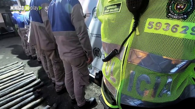 Video. ¡Tan avispados! Con uniformes falsos, robaban cables de cobre en Campo Valdés