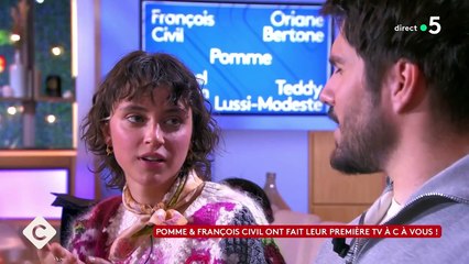 Pomme et François Civil évoquent leurs nombreux points communs sur le plateau de C à vous
