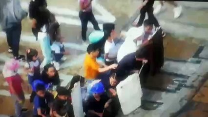 04-07-21 primera linea estaria entrenando niños en el parque de los deseos de medellin