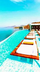 Chic atmosphere at Cavo Tagoo Mykonos