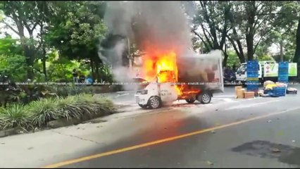 27-07-18  carro en llamas