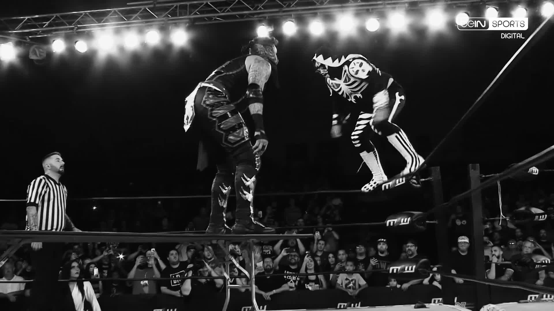 Penta Zero Miedo knows how to withstand L.A. PARK's punishment 