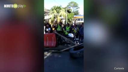 08-06-19 BLOQUEADA AUTOPISTA MEDELLÍN BOGOTÁ