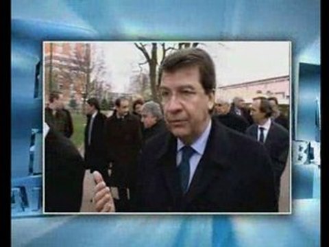 LA TRIBUNE XAVIER DARCOS